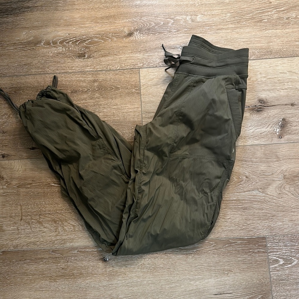 Lululemon pants